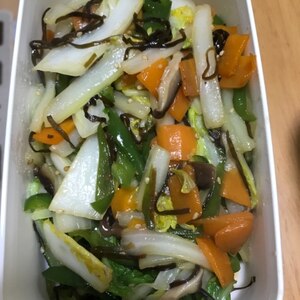 白菜の塩昆布炒め